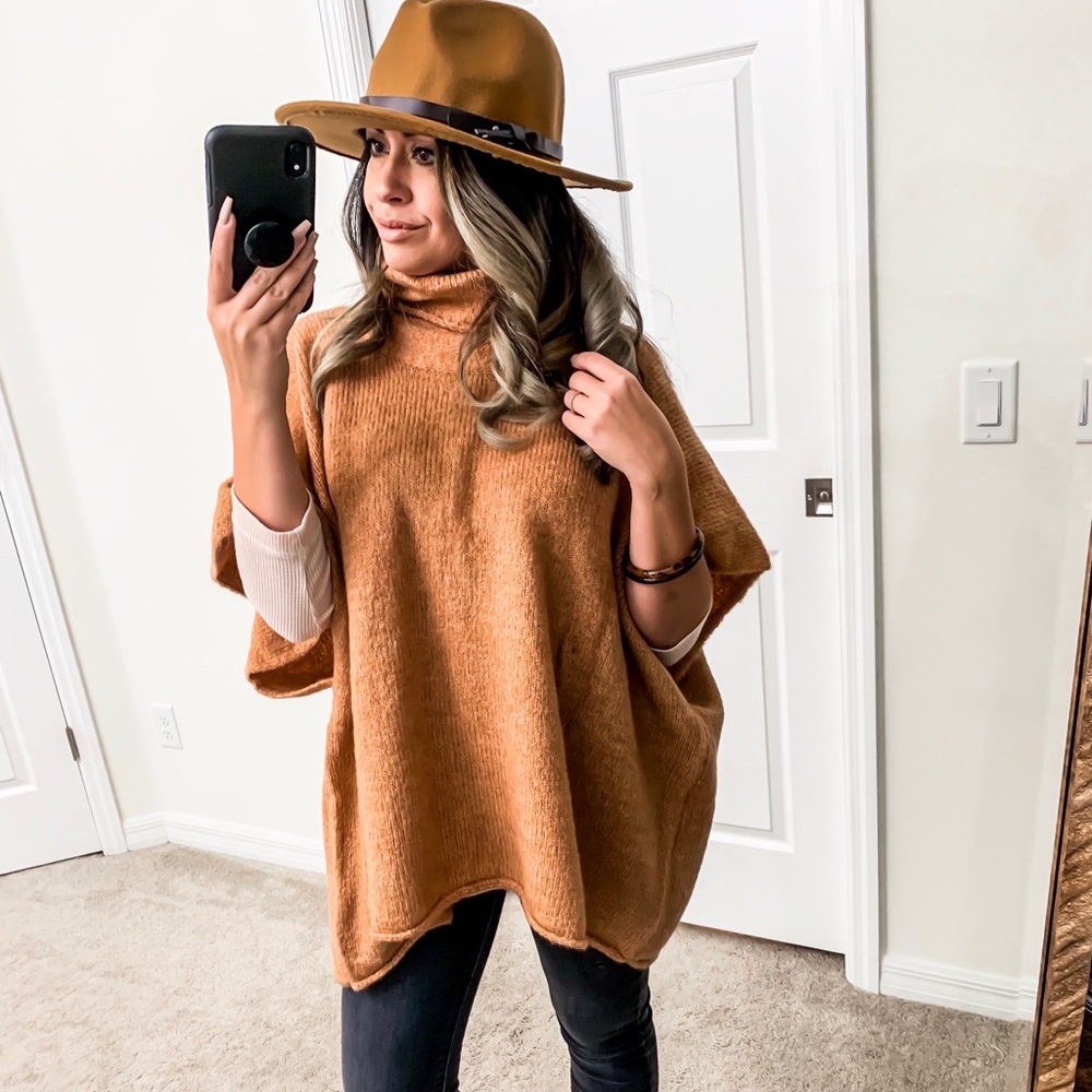 Poncho sweater